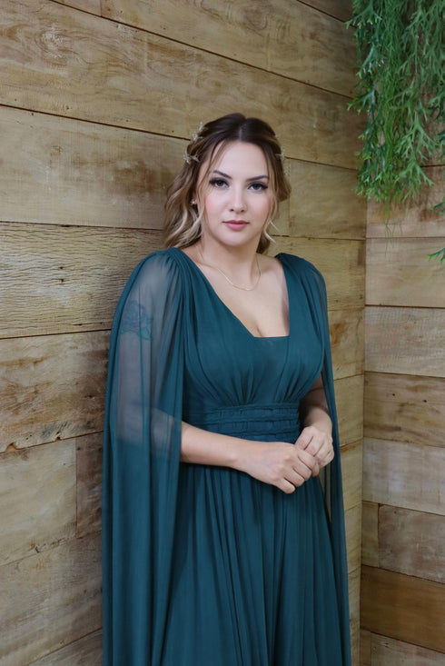 Vestido três listras pequenas com capa